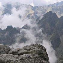 215471_453520721336442_167399468_n